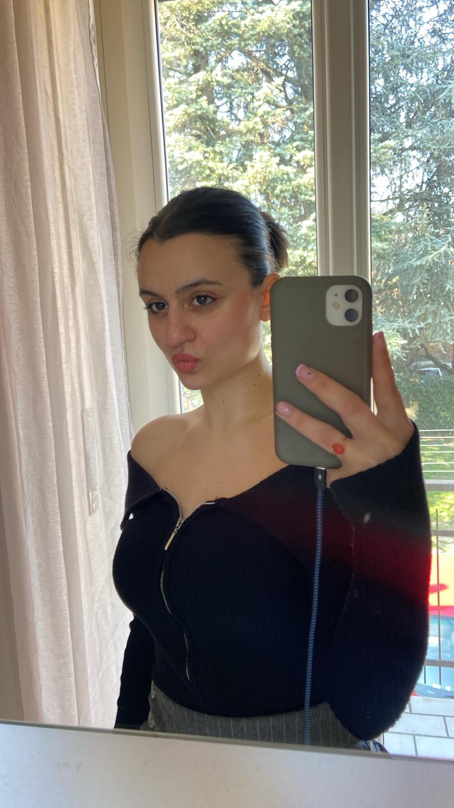 Martina Colombi, selfie in studio